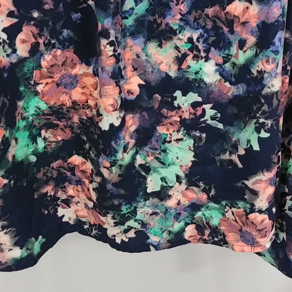 APT 9 BLOUSE - Picture 11 of 11